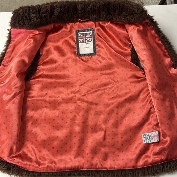 Mini Boden Faux Fur Vest 11/12 - Picture 2 of 6